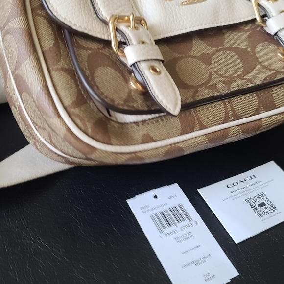 Lucy Crossbody Bag from COACH - Picture 5 of 8